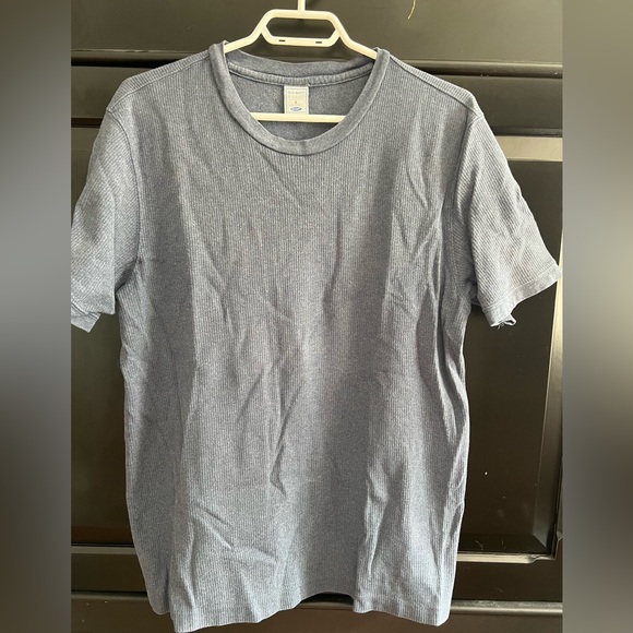 Old navy large Men’s T- Shirt - Picture 1 of 3